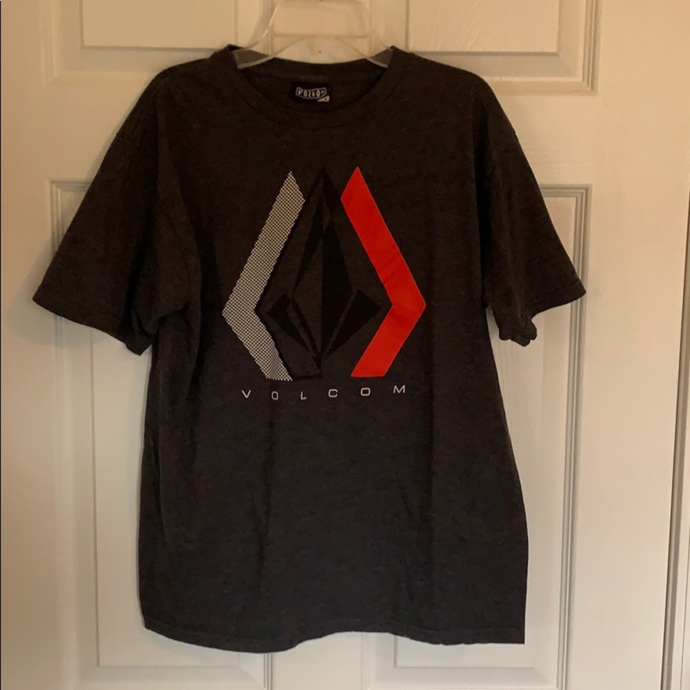 Barley worn Volcom t shirt